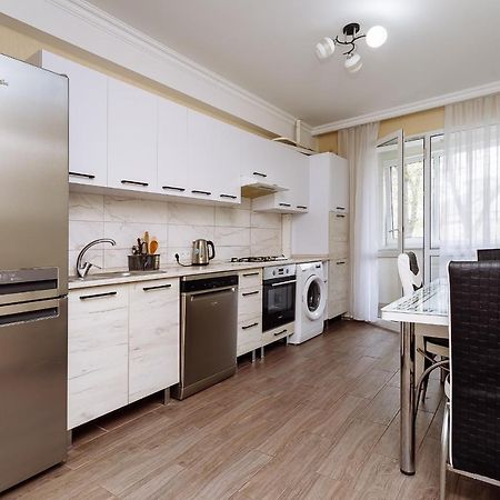 Apartament confortabil în centrul orașului! Chişinău Extérieur photo