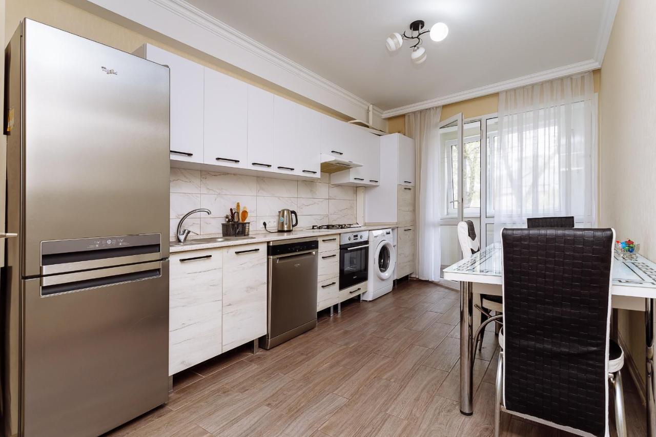 Apartament confortabil în centrul orașului! Chişinău Extérieur photo